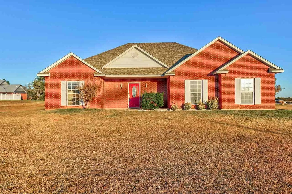 608 Shady Oak